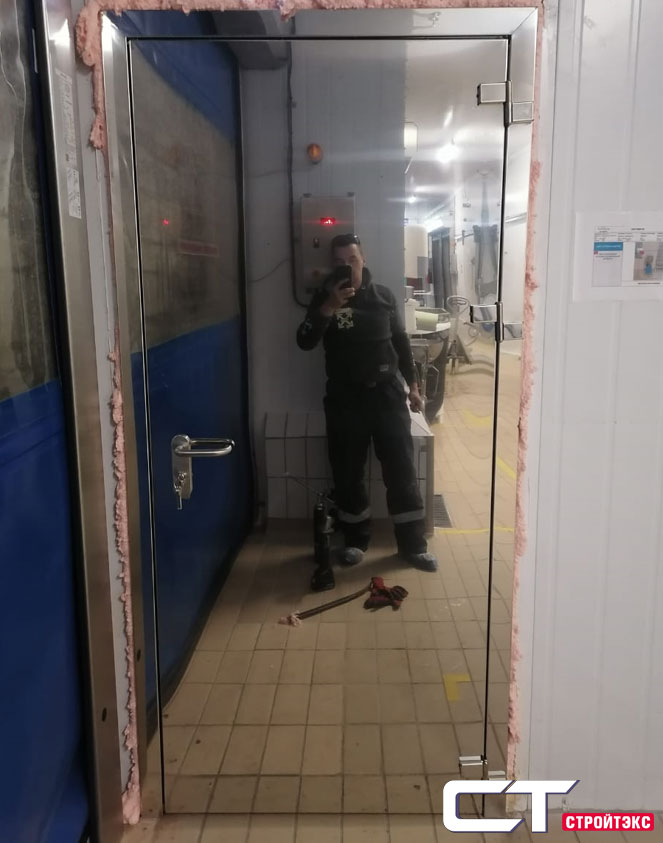 Дверь противопожарная однопольная из нержавеющей стали EIS60 